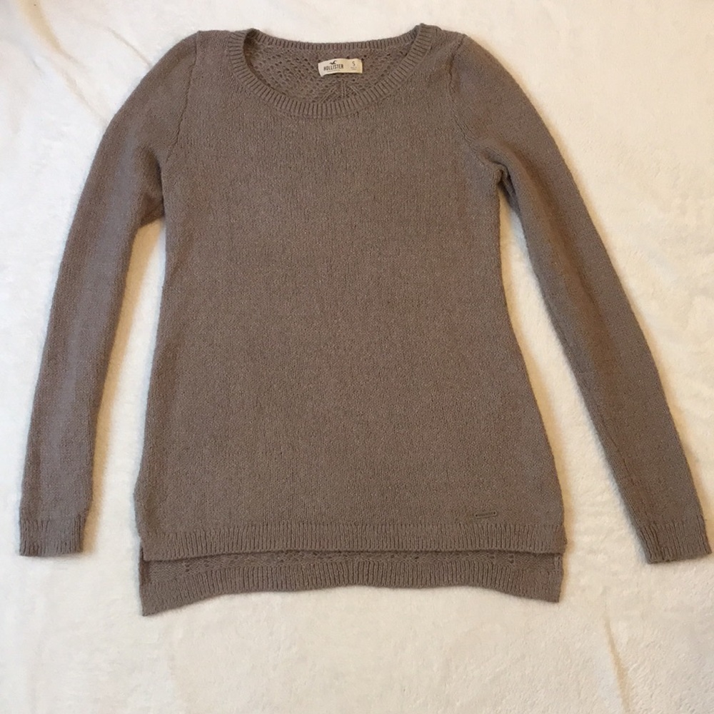 Super soft hollister sweater with knitted back